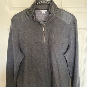 Calvin Klein Sweater Size: Medium